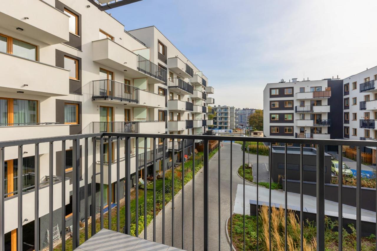Apartment Cozy Lopuszanska By Renters Warsaw