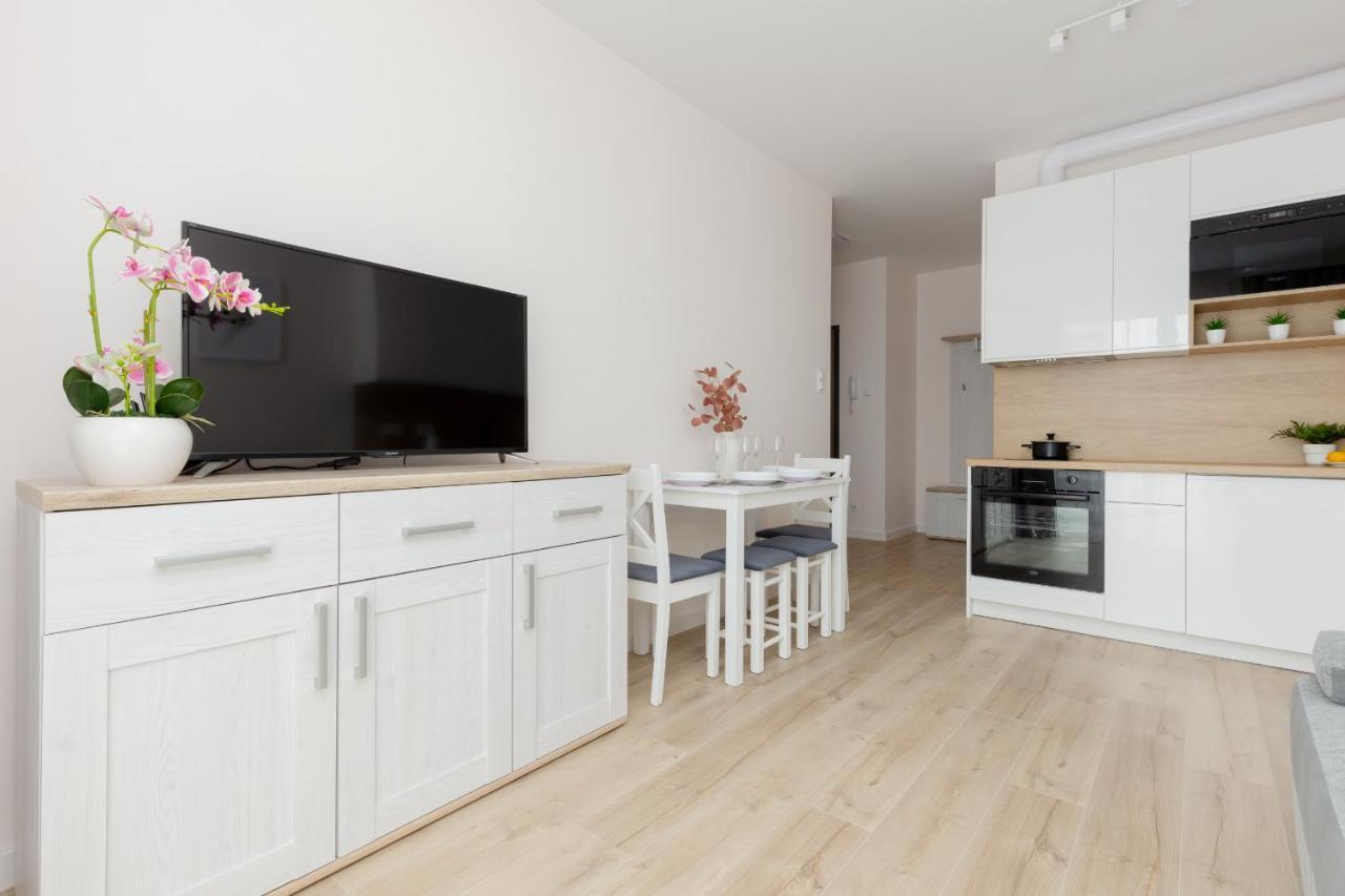 Cozy Lopuszanska By Renters Apartment Warschau